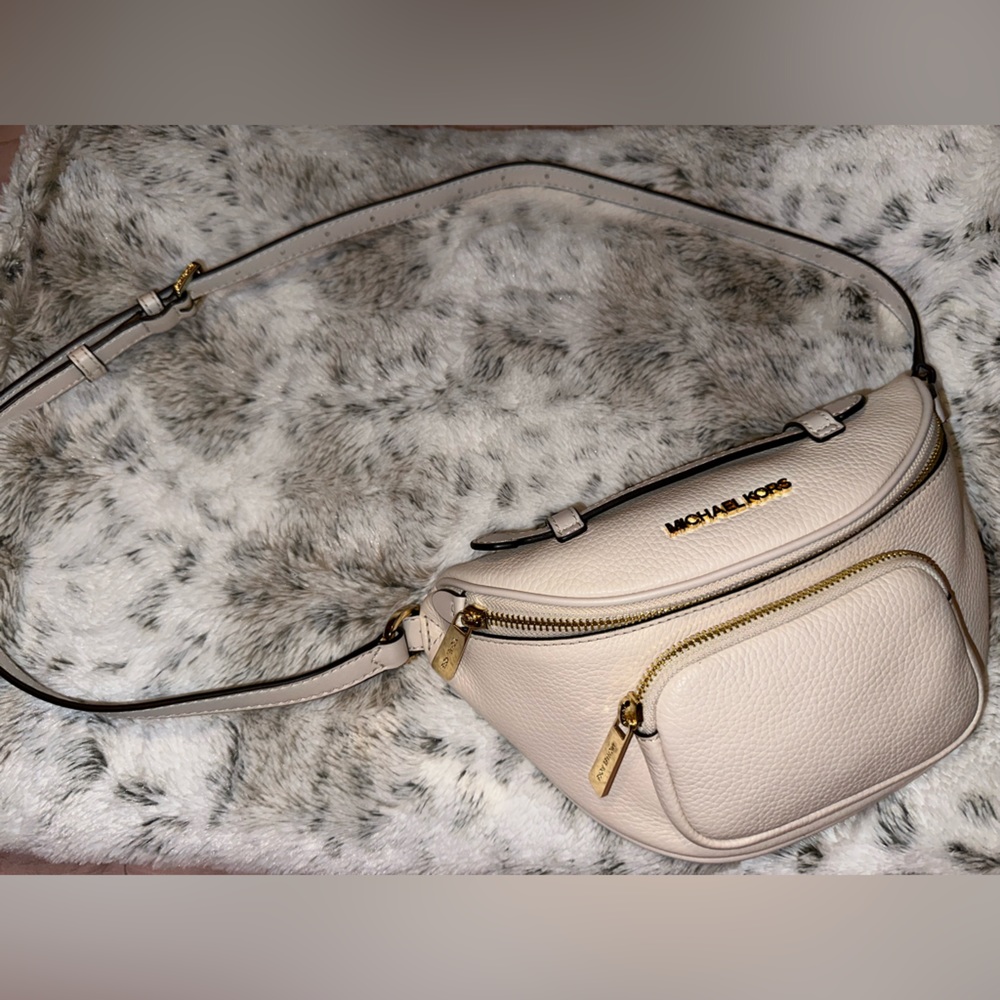 MICHAEL KORS BELT BAG